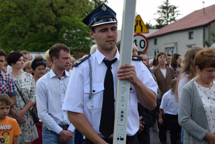 Powitanie ikony MB Częstochowskiej w Chruślinie