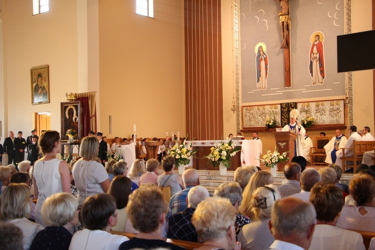 Powitanie ikony MB Częstochowskiej w parafii Chrystusa Dobrego Pasterza w Łowiczu