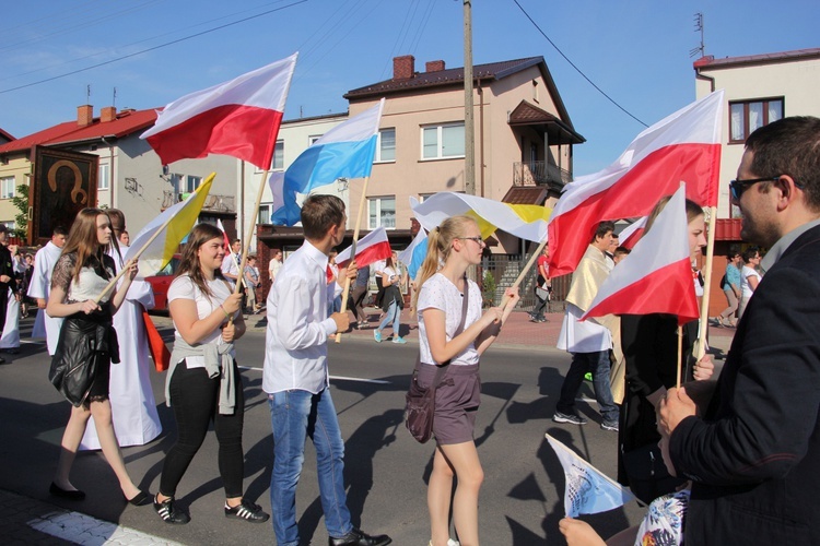 Powitanie ikony MB Częstochowskiej w parafii Chrystusa Dobrego Pasterza w Łowiczu