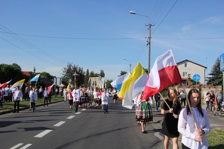 Powitanie ikony MB Częstochowskiej w parafii Chrystusa Dobrego Pasterza w Łowiczu