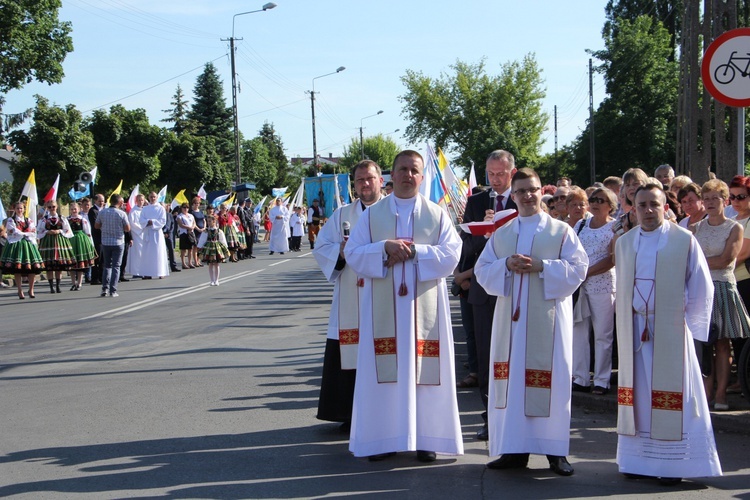 Powitanie ikony MB Częstochowskiej w parafii Chrystusa Dobrego Pasterza w Łowiczu