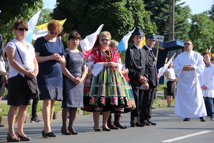 Powitanie ikony MB Częstochowskiej w parafii Chrystusa Dobrego Pasterza w Łowiczu