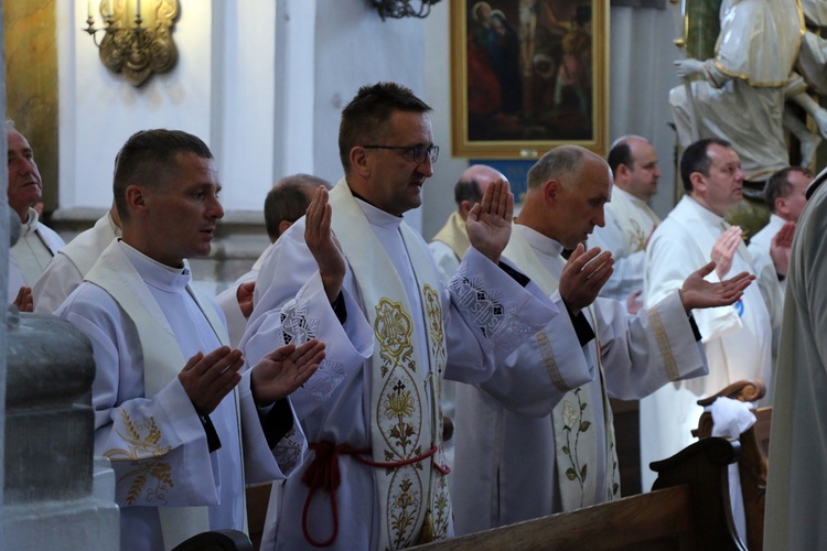 Pielgrzymka duchowieństwa do grobu św. Jadwigi