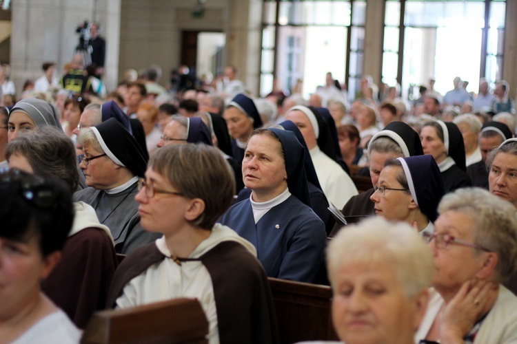 Uroczystość ku czci św. Brata Alberta w sanktuarium św. Jana Pawła II w Krakowie