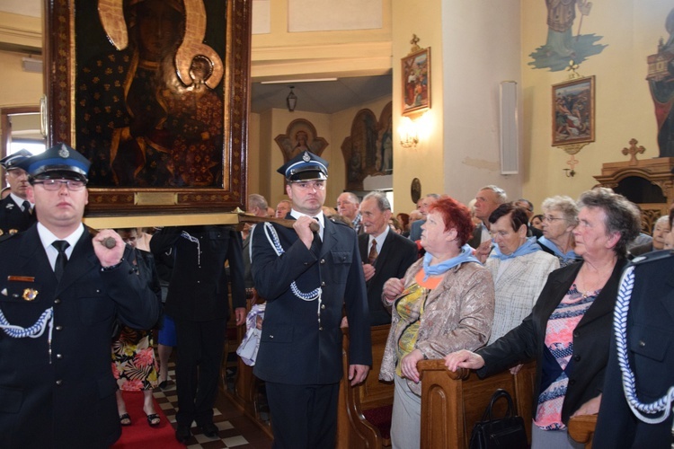 Powitanie ikony MB Częstochowskiej w Łyszkowicach