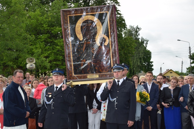 Powitanie ikony MB Częstochowskiej w Łyszkowicach