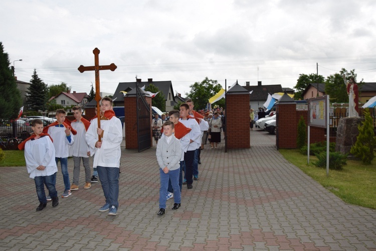 Powitanie ikony MB Częstochowskiej w Łyszkowicach