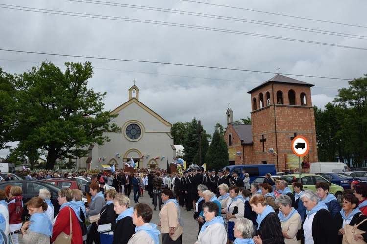 Powitanie ikony MB Częstochowskiej w Łyszkowicach