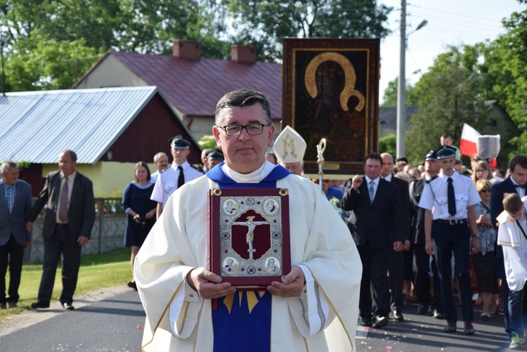 Powitanie ikony MB Częstochowskiej w Pszczonowie