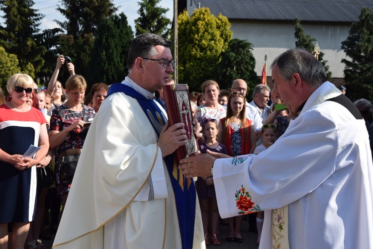 Powitanie ikony MB Częstochowskiej w Pszczonowie