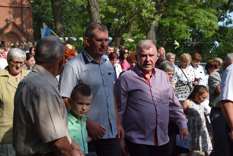 Powitanie ikony MB Częstochowskiej w Pszczonowie