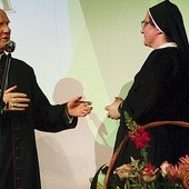 Bp Ignacy Dec dziękuje siostrom za modlitwę i pracę.