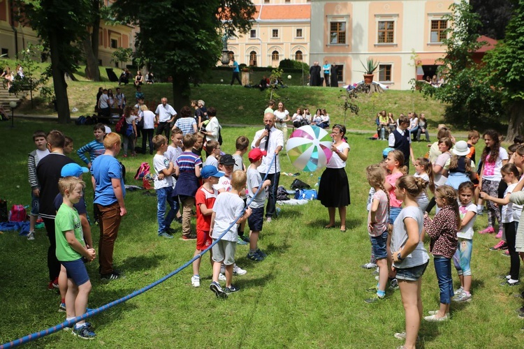 Spotkanie szkół im. Jana Pawła II