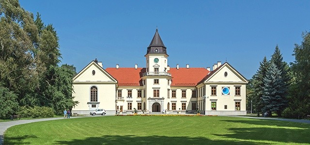 Zamek z XV wieku w Tarnobrzegu-Dzikowie