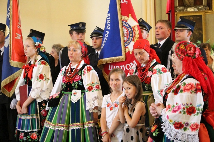 Powitanie ikony MB Częstochowskiej w parafii Świętego Ducha w Łowiczu