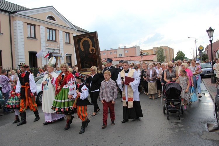 Powitanie ikony MB Częstochowskiej w parafii Świętego Ducha w Łowiczu