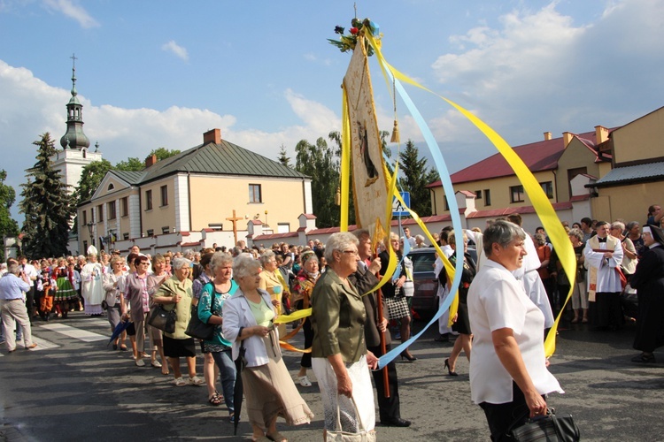 Powitanie ikony MB Częstochowskiej w parafii Świętego Ducha w Łowiczu