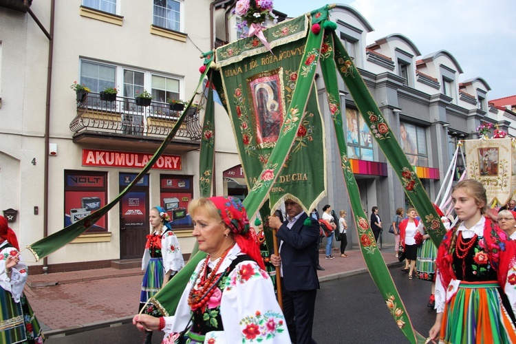 Powitanie ikony MB Częstochowskiej w parafii Świętego Ducha w Łowiczu