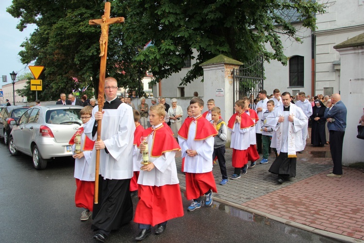 Powitanie ikony MB Częstochowskiej w parafii Świętego Ducha w Łowiczu