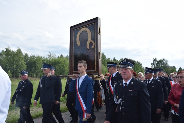 Powitanie ikony MB Częstochowskiej w Bobrownikach