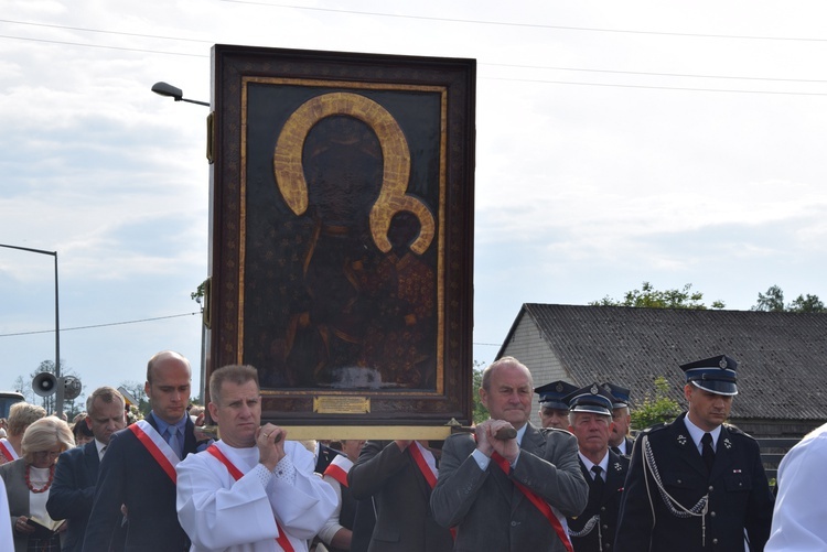 Powitanie ikony MB Częstochowskiej w Bobrownikach