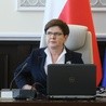 Rośnie liczba zwolenników rządu Beaty Szydło