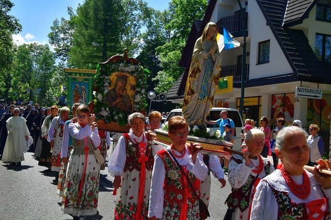 Najświętszy sakrament na Krupówkach