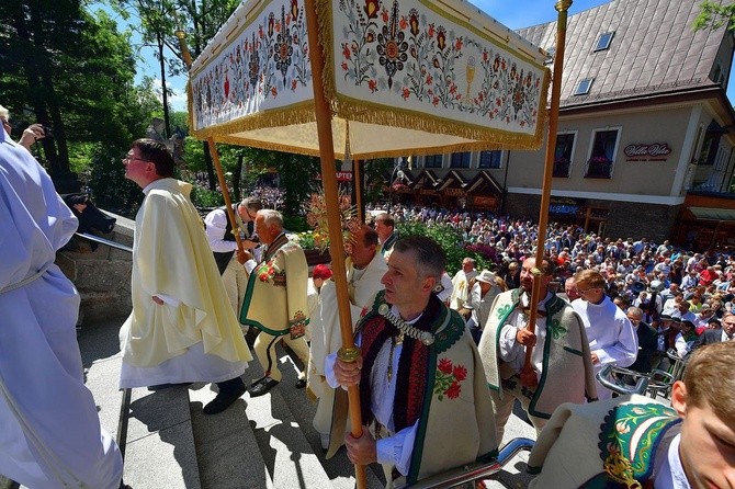 Najświętszy sakrament na Krupówkach