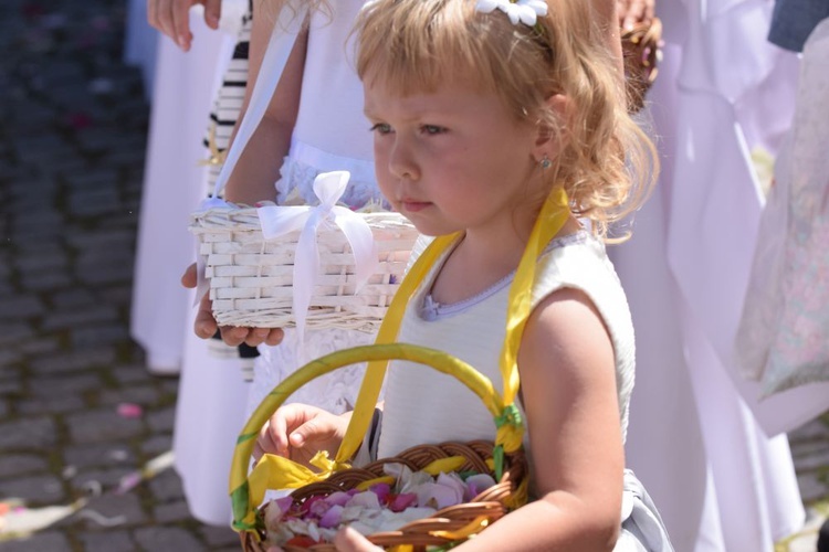 Ulicami Świdnicy z Najświętszym Sakramentem