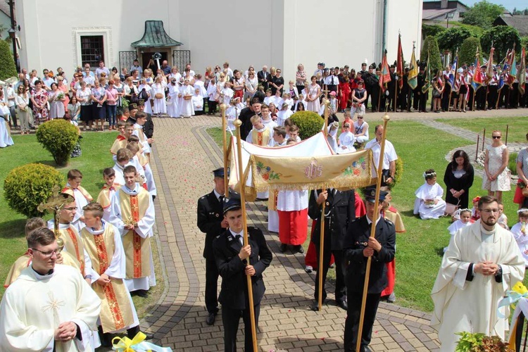 Procesja Bożego Ciała w Bielanach - 2017