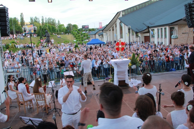 Zielonogórski Koncert Uwielbienia