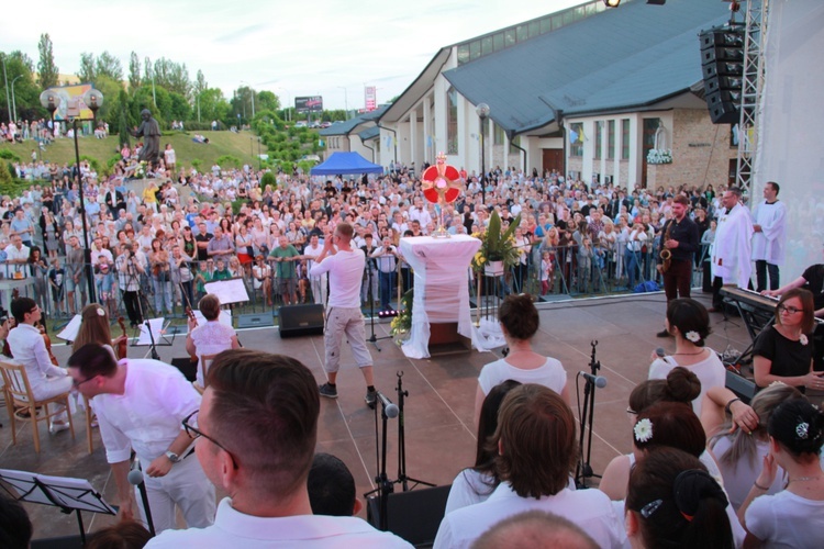 Zielonogórski Koncert Uwielbienia