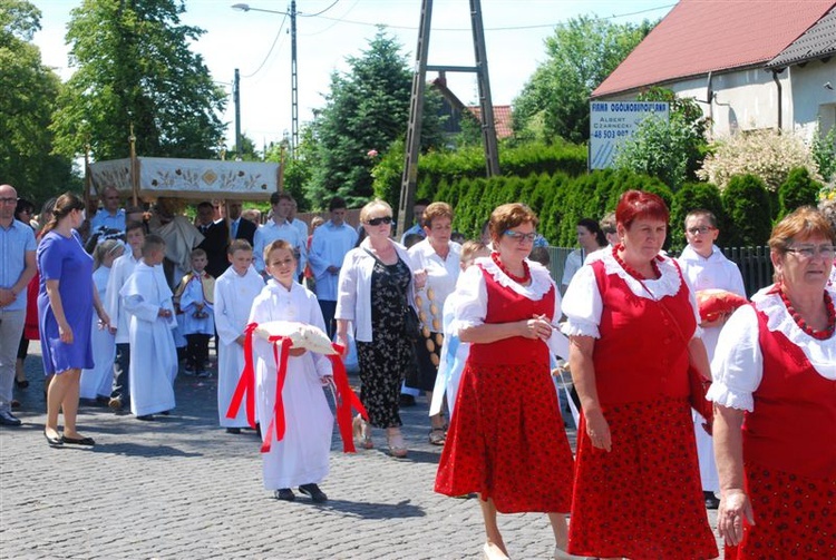 Boże Ciało w Jeninie