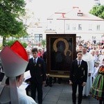 Powitanie MB Częstochowskiej w kościele rektorskim oo. pijarów w Łowiczu