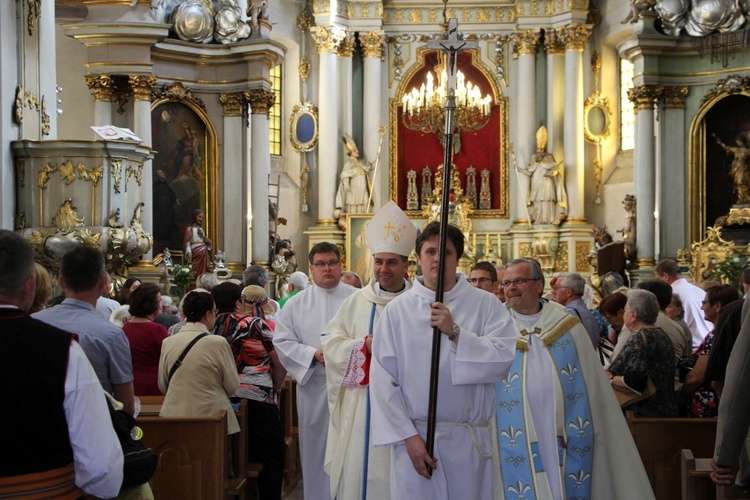 Powitanie MB Częstochowskiej w kościele rektorskim oo. pijarów w Łowiczu