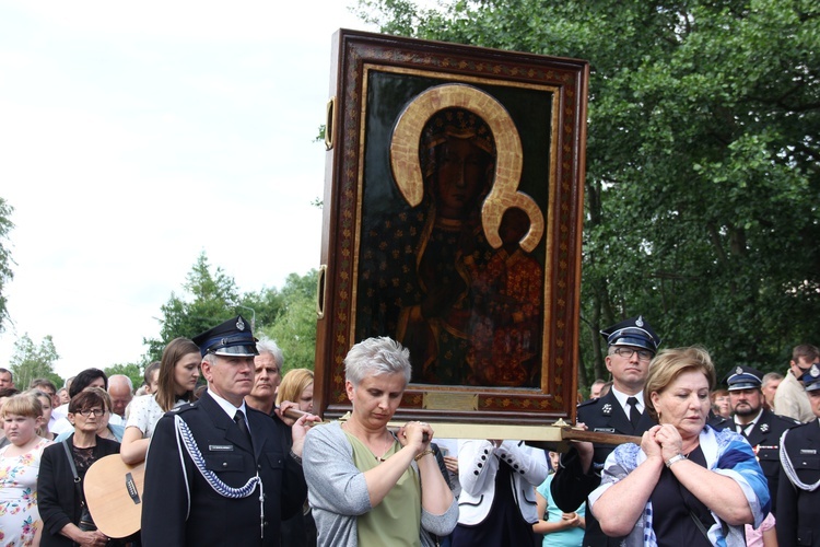 Powitanie ikony MB Częstochowskiej w Bełchowie