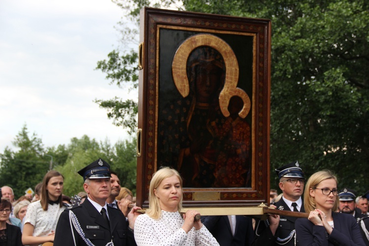 Powitanie ikony MB Częstochowskiej w Bełchowie