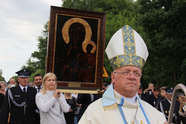 Powitanie ikony MB Częstochowskiej w Bełchowie