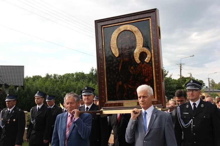 Powitanie ikony MB Częstochowskiej w Bełchowie