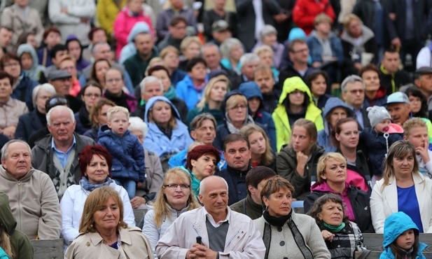 Pośród ciszy wielki koncert