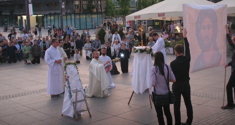 III Akademicka Procesja Bożego Ciała w Katowicach