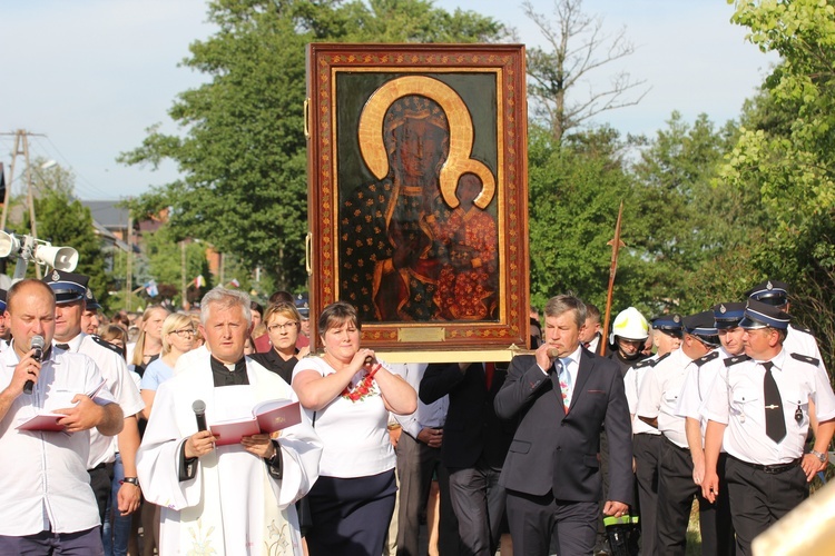 Powitanie ikony MB Częstochowskiej w Bednarach