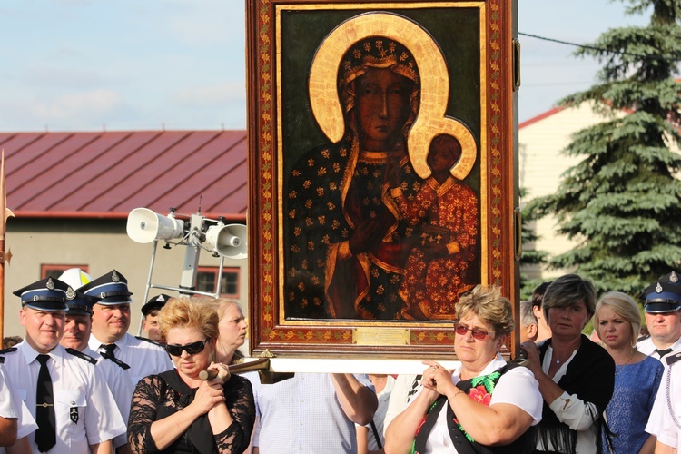 Powitanie ikony MB Częstochowskiej w Bednarach