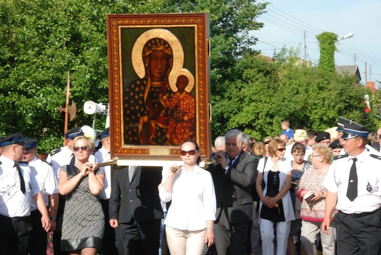 Powitanie ikony MB Częstochowskiej w Bednarach