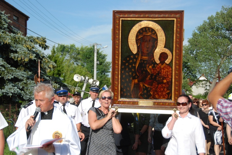 Powitanie ikony MB Częstochowskiej w Bednarach