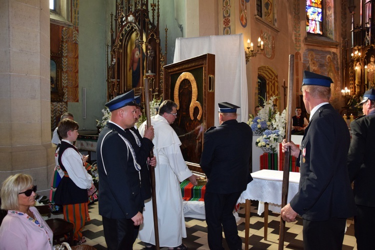 Powitanie ikony MB Częstochowskiej w Kompinie