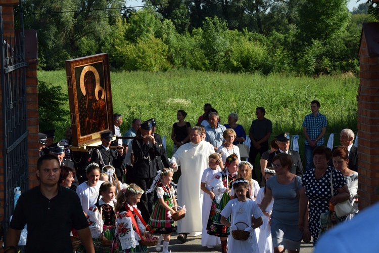 Powitanie ikony MB Częstochowskiej w Kompinie