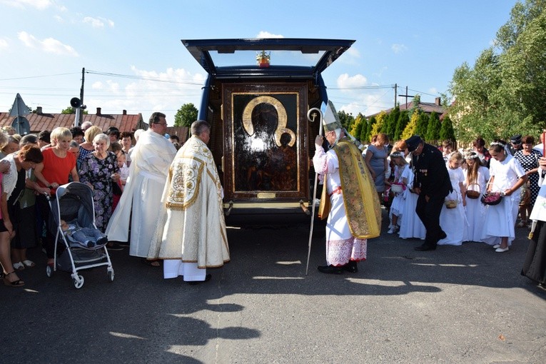 Powitanie ikony MB Częstochowskiej w Kompinie