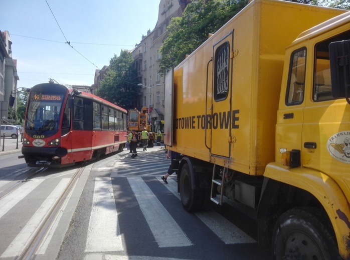 Tramwaj próbował skręcić w Jagiellońską