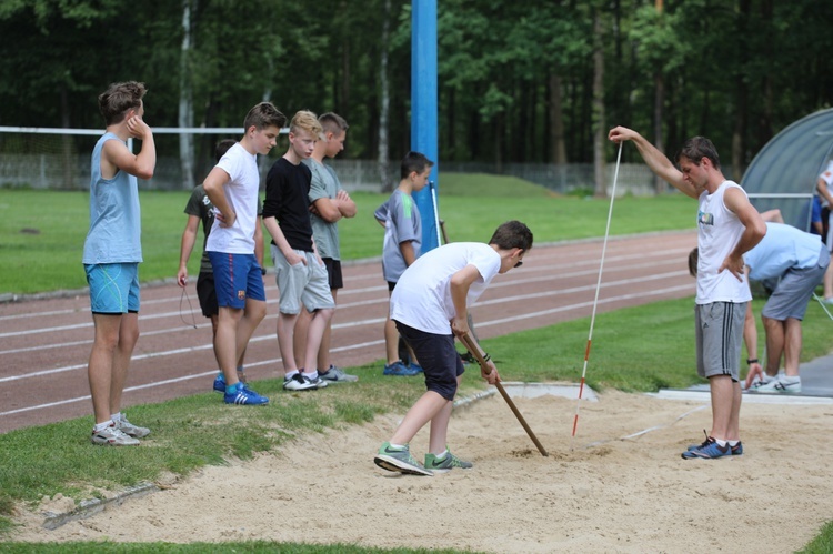 Lekkoatletyczna Spartakiada Służby Liturgicznej w Zabrzegu - 2017